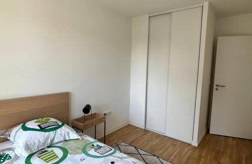Drancy Centre Apartamento | Le Timbaud, T4 cosy, balcon, parking, aux portes de Paris