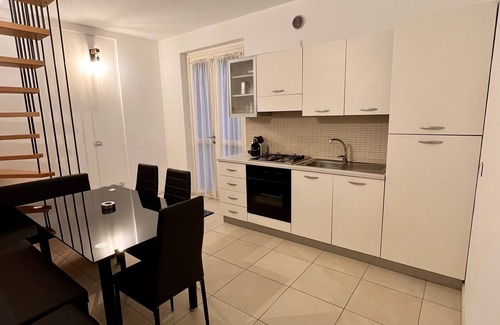 Peschiera del Garda Apartamento | Le Torrette Twenty, TOP LOCATION, just a few minutes' walk to the lake and the center
