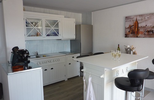 Le Trayas Apartamento | Apartamento Le Trayas en residencia frente al mar, vista al mar,