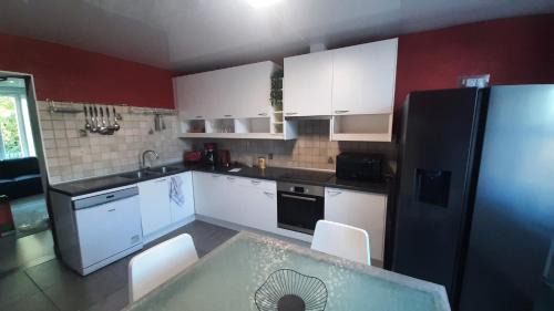 Virton Apartamento | Le trio virtonnais - appartement 6pers au coeur de la gaume