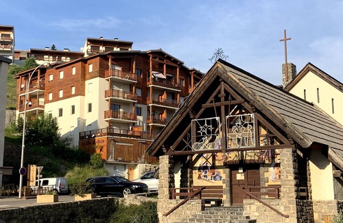 Valberg Apartamento | Le Val D'Azur - 2 Rooms in the center of Valberg (WIFI, Swimming pool, Parking)