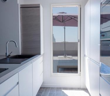 Cassis Apartamento | Le Vallat vue mer cassis terrasse privative spa jacuzzi barbecue calanques