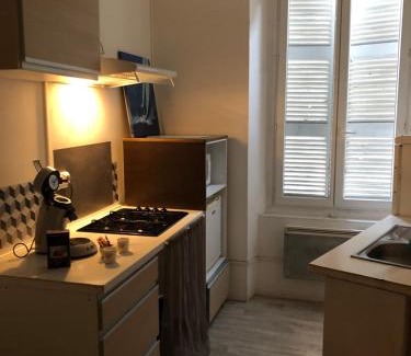 Aurillac Apartamento | Le Victor HUGO 1G et sa pizza offerte