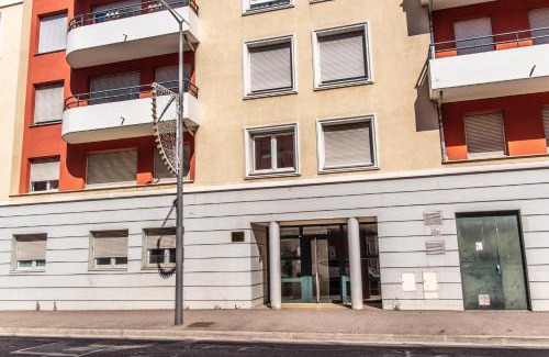 Decines-Charpieu Apartamento | Le Victoria hyper-centre Décines