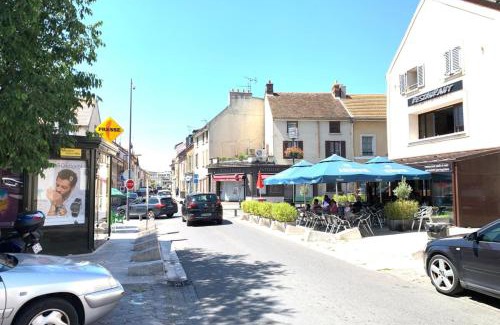 Quartier Centre Ville Apartamento | Le vieux MassyRER600mOrly20 minNetflixNeuf M13