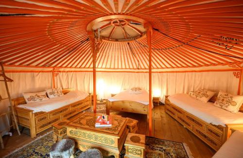 Trie-Chateau Cama Y Desayuno | Le Village des Templiers