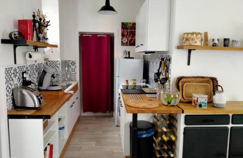 Menil Casa | Le voyage chez pascale et yanis