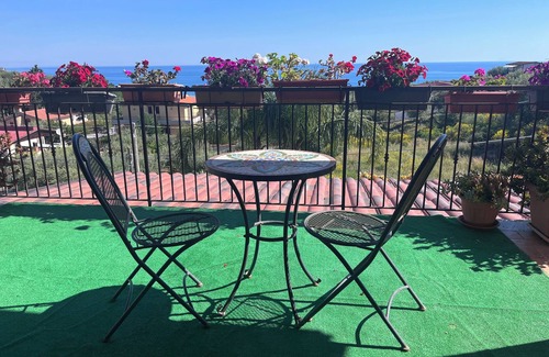 Altavilla Milicia Villa | Lea's House