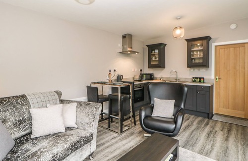 Bishop Auckland Cabaña | LEADMILL PIGGERY, pet friendly, with a garden in Barnard Castle