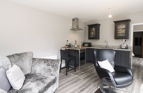 Bishop Auckland Cabaña | LEADMILL PIGGERY, pet friendly, with a garden in Barnard Castle