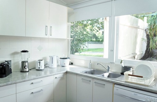 Ferny Hills Casa | Leafy peaceful 3 bedroom family friendly home for serene escape