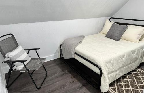 Wilkes-Barre Apartamento | Leave Worries Behind