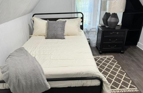 Wilkes-Barre Apartamento | Leave Worries Behind