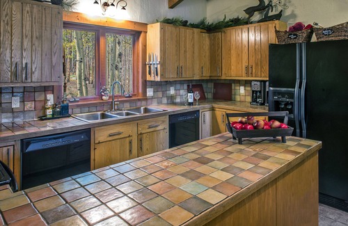 Timber Trail Casa | ¡Un refugio privado favorito durante décadas! SEMANA DE NAVIDAD DISPONIBLE !! DIC 15-27