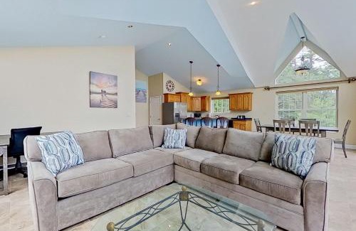 Moultonborough Casa | Leaward Shores Guesthouse