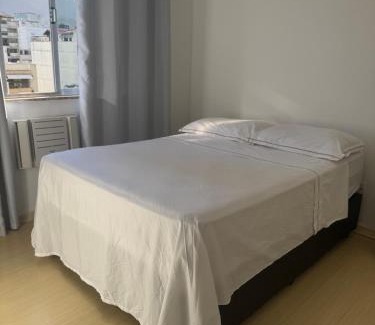 Leblon Apartamento | Leblon, melhor localização, colado com a praia, melhores restaurantes e metrô