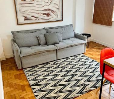 Leblon Apartamento | Leblon – Recém-reformado com vista Mar.