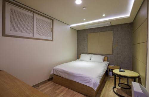 Beon 1-dong Hotel | LEBROWN Stay