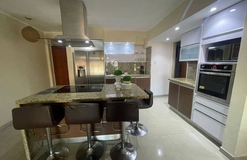 Lecheria Apartamento | Lechería, 3 hab , Piscina, 144mts², Playas