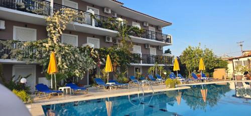 Agrilia Apartamento | Lecini Studios with Pool, by ZanteWize