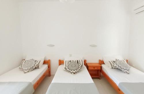 Agrilia Apartamento | Lecini Studios with Pool, by ZanteWize