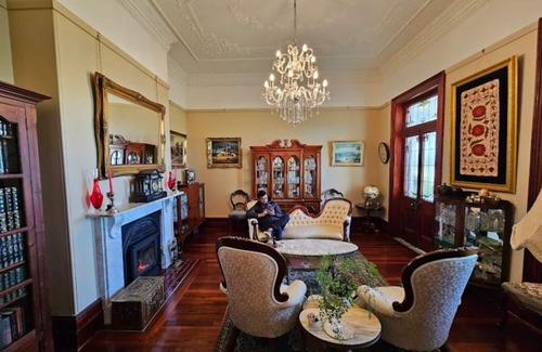 Leconfield Cama Y Desayuno | Leconfield House, heritage luxury hotels in the Hunter Valley, built 1872