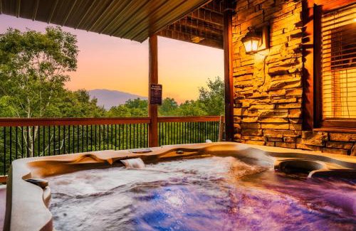Pittman Center Chalet De Esquí | LeConte View - Lodge -Theater- September Deals-Views-GameRm-FirePit-HotTub
