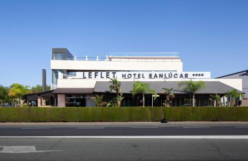 Sanlúcar la Mayor Hotel | Leflet Sanlucar