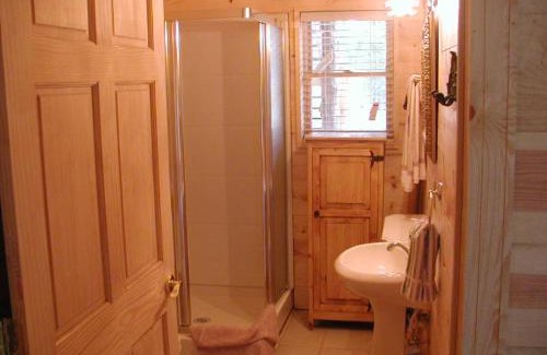 Custer Apartamento | Lefty's Hideout