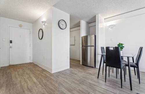Richmond Apartamento | Legacy at Imperial Village 808 I 2 Bed 1 Bath