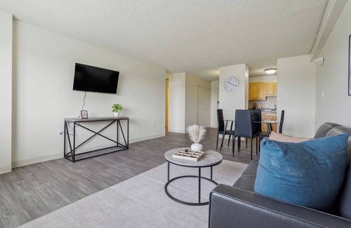 Richmond Apartamento | Legacy at Imperial Village 712 I 1 Bed 1 Bath