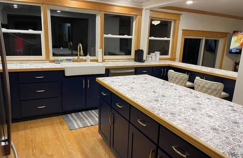 Eau Claire Casa | Legacy Farm! WaterFront 1920’s Flair (Adults Only)