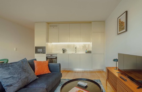 Lapa Apartamento | Legacy Oporto Premium Apartment B by Vacationy