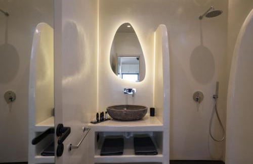 Finikia Apartamento | Legacy Private Villa ,Oia