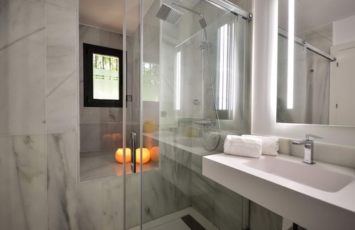 Santa Cruz Hotel | Legado Alcázar Hotel