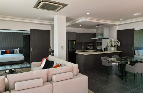 Ban Saiyuan Casa | Legend most Luxurious 6Bedroom Seaview
