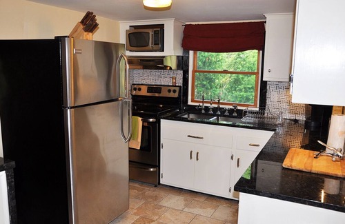 Saugerties Casa | Legendario Big Pink en Saugerties