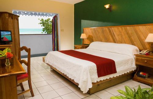 Negril Hotel | Legends Beach Resort