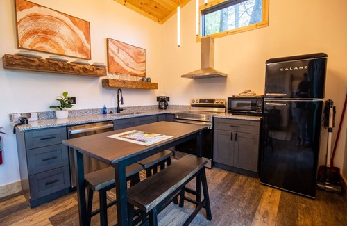 Logan Cabina | Legends Lane D - Hosted by The Chalets