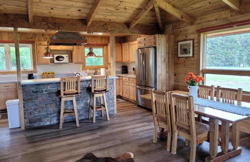 Wapiti Casa | Legg Ranch House 2 bed 2 bath close to Yellowstone
