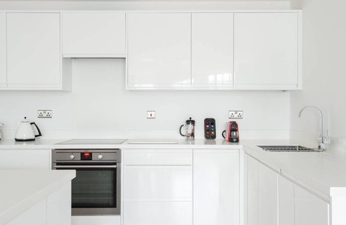 Chinatown Apartamento | Leicester Square Oasis - Netflix, Lift & AC