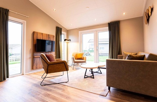 Avenhorn Chalet De Esquí | ✓ Leijhoeve at Park Westerkogge ✓ Holiday home for 5 people ✓ Located in Berkhout (North Holland) ✓ Waterfront holiday resort ✓ Book directly at the resort