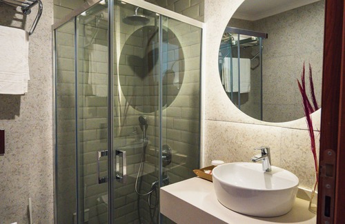 Ayvalik Hotel | Leila Cunda Hotel & Coffee