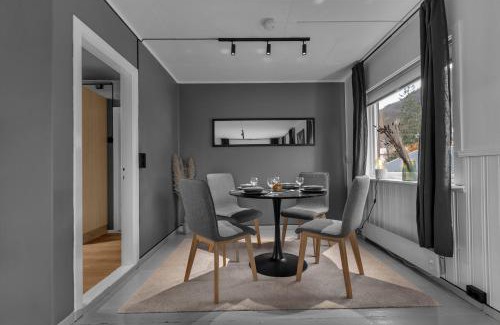 Tromsdalen Apartamento | Leilighet i Tromsdalen med en fantastisk utsikt over Tromsø Sentrum