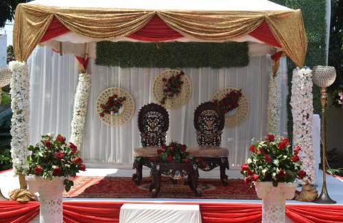 Mombasa Hotel | Leinmach House Nyali
