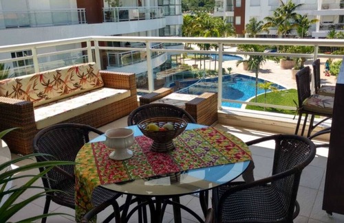 Ponta das Canas Apartamento | LAZER Y CONFORT EN LA CACHOEIRA, CON MUCHOS ÍTENS PARA USTED Y SU FAMILIA.