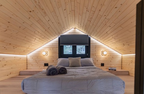 Scotrun Complejo | Leisure Lake Resort: 5 chalets on a private lake, Wedding venue with activities
