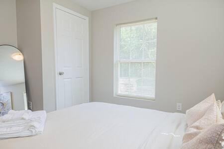 Columbus Casa | Leisure stay New listing discounted