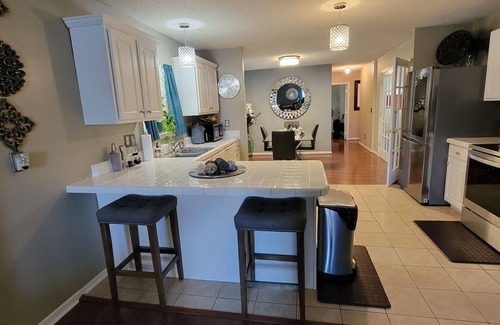 Lupton City Casa | Leisure Time is a stylish, comfy home that you will enjoy