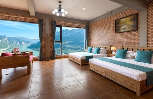 Yichang Hotel | Leisurely River View Inn - Three Gorges Branch